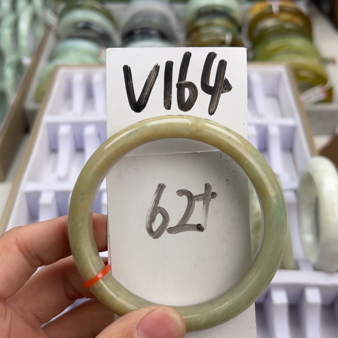 岫玉手镯未镶嵌天然岫玉