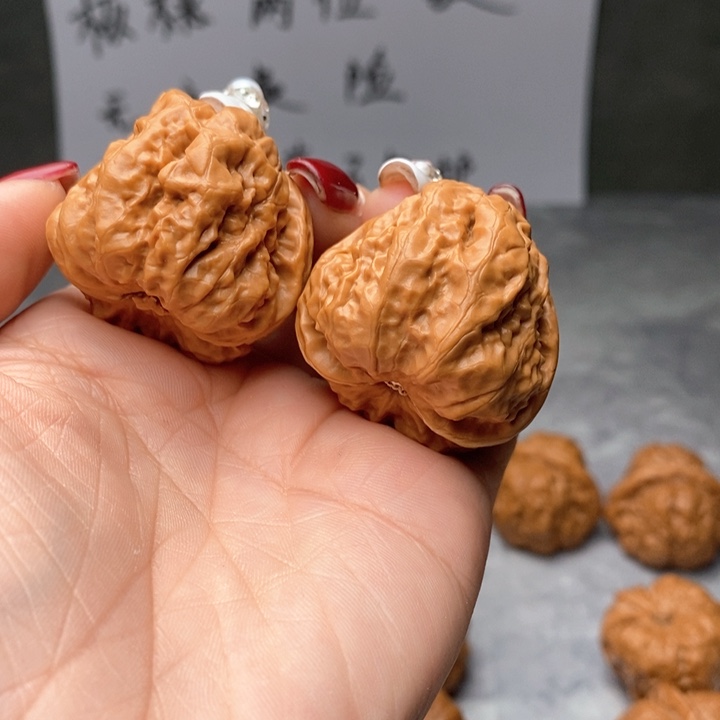 文玩核桃吊坠哥*郭蛙蛙37.42.1246