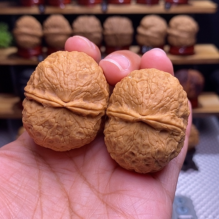 文玩核桃吊坠铁锤13