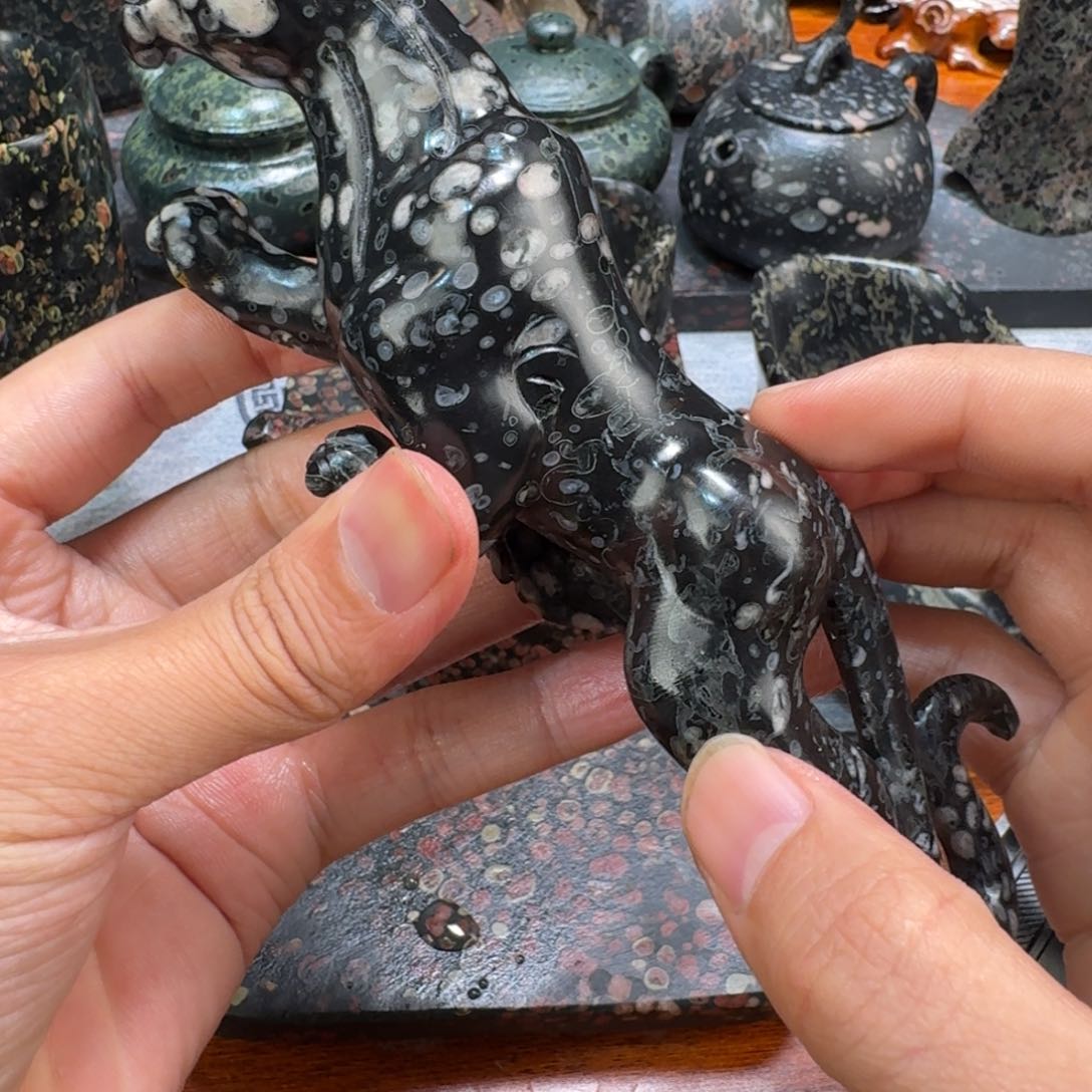 牧*人梅花玉精品茶周边