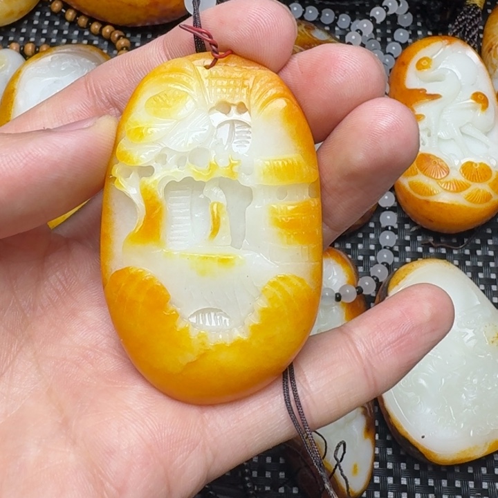 和田玉颈饰未镶嵌