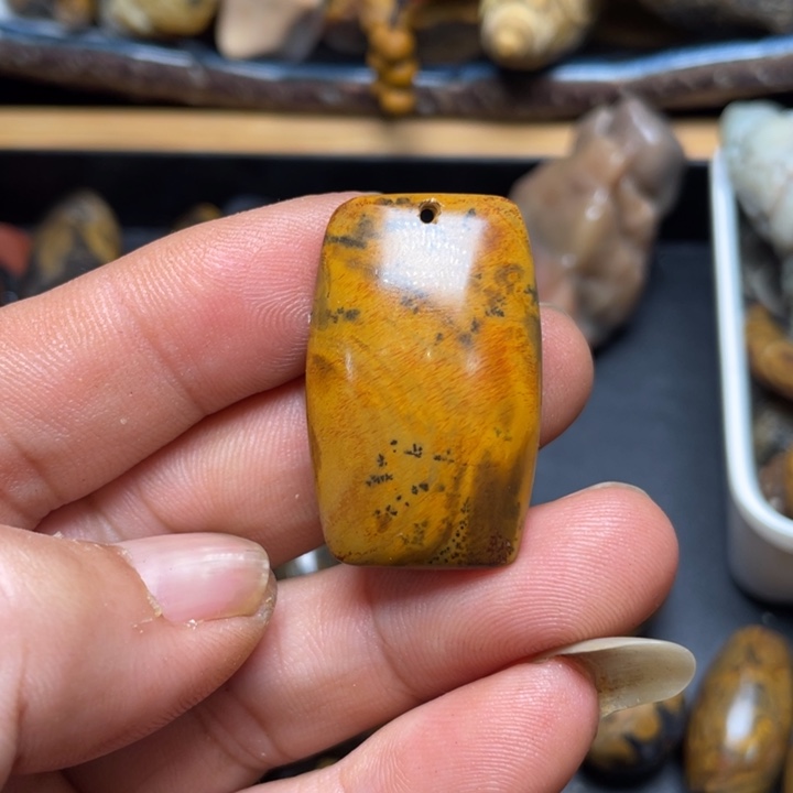 石材滴**君纯天然原石奇石193