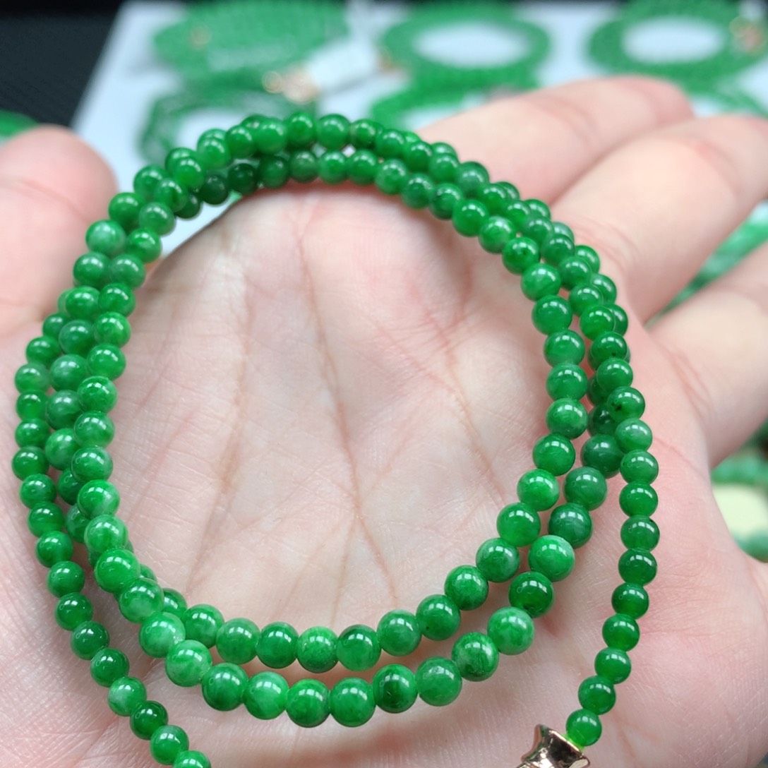 翡翠手链未镶嵌翡翠