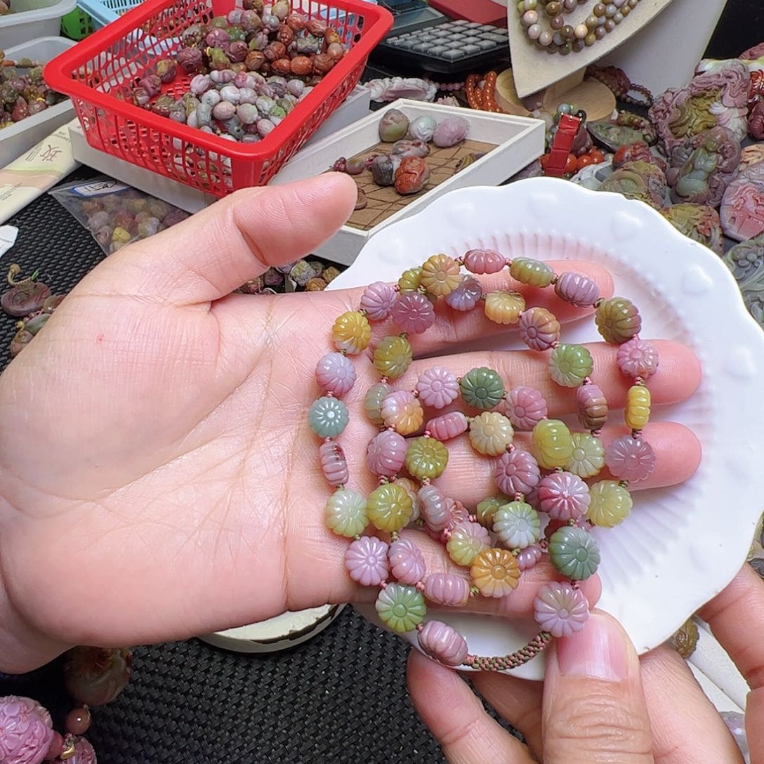 六***顺玛瑙/玉髓未镶嵌定制吊坠