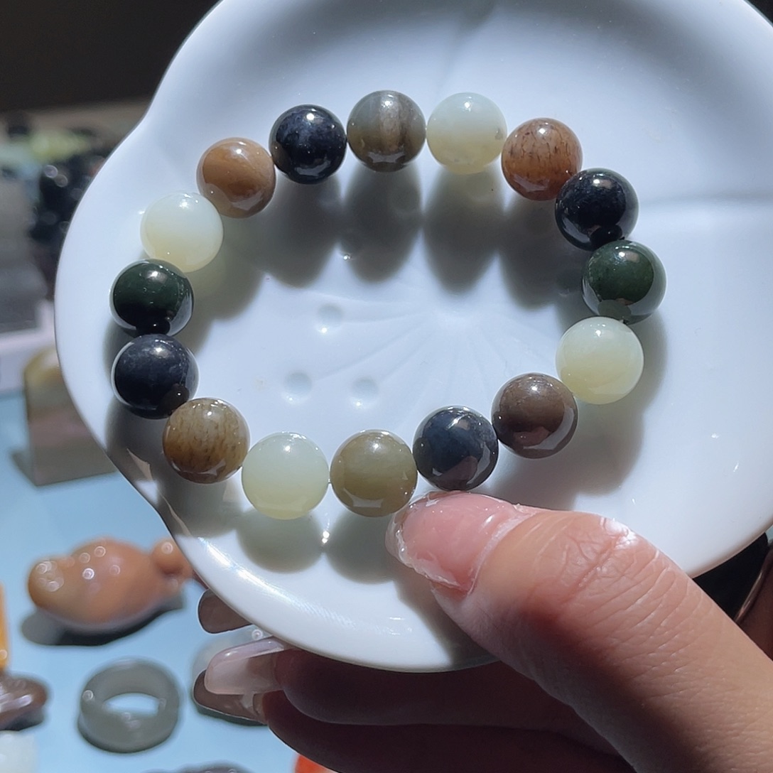 和田玉未镶嵌手链