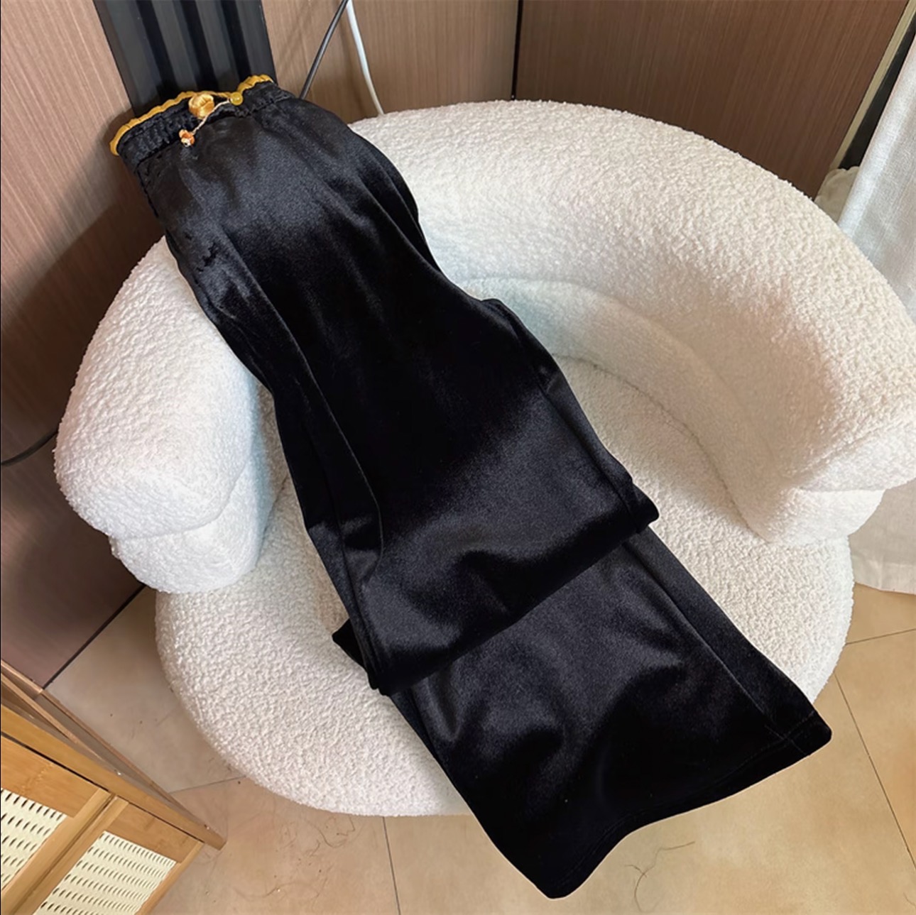 1648款丝绒加绒加厚冬季长裤