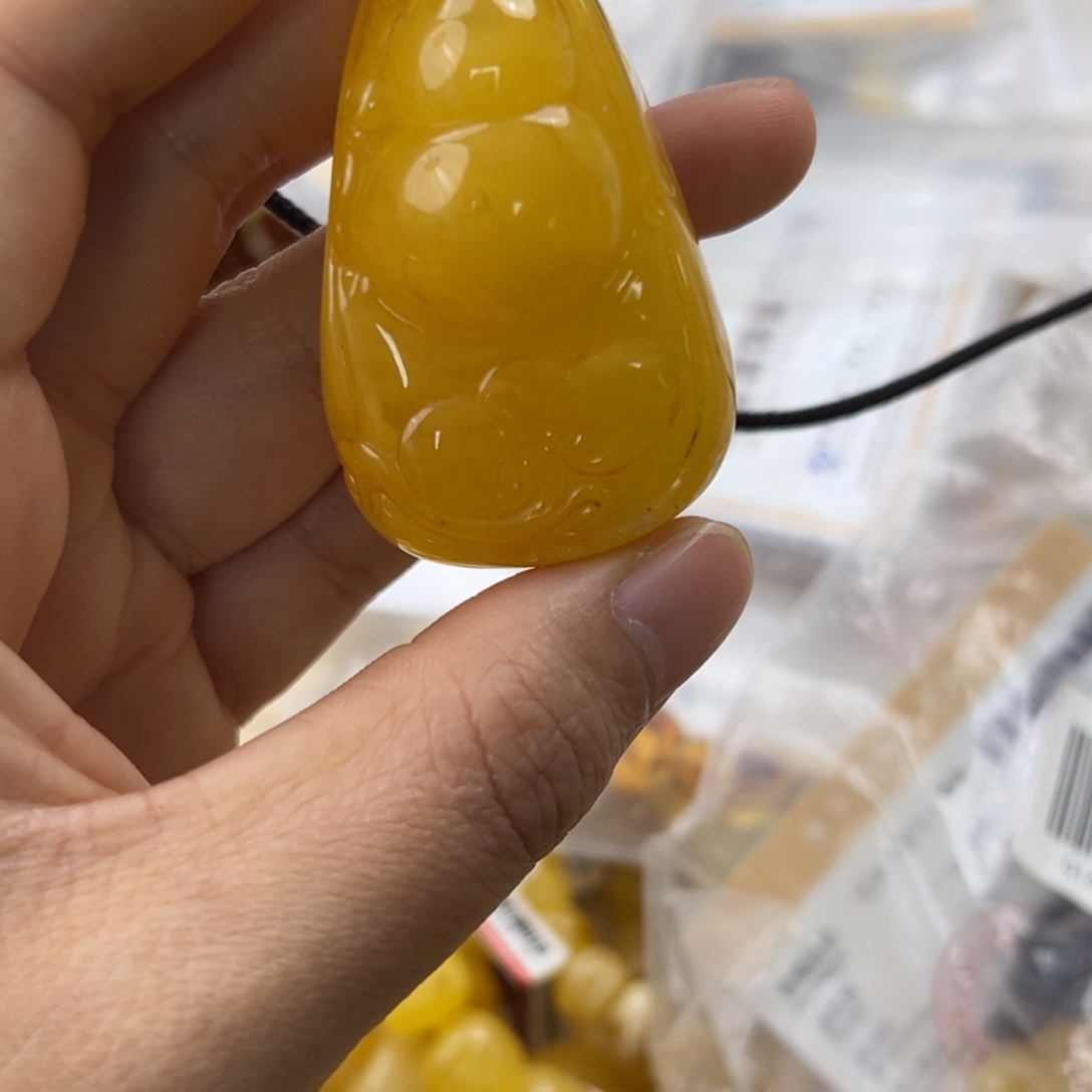 琥珀珠宝奇石未镶嵌
