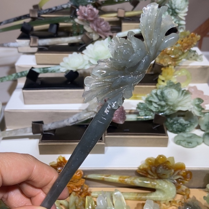 蛇纹石玉发饰未镶嵌