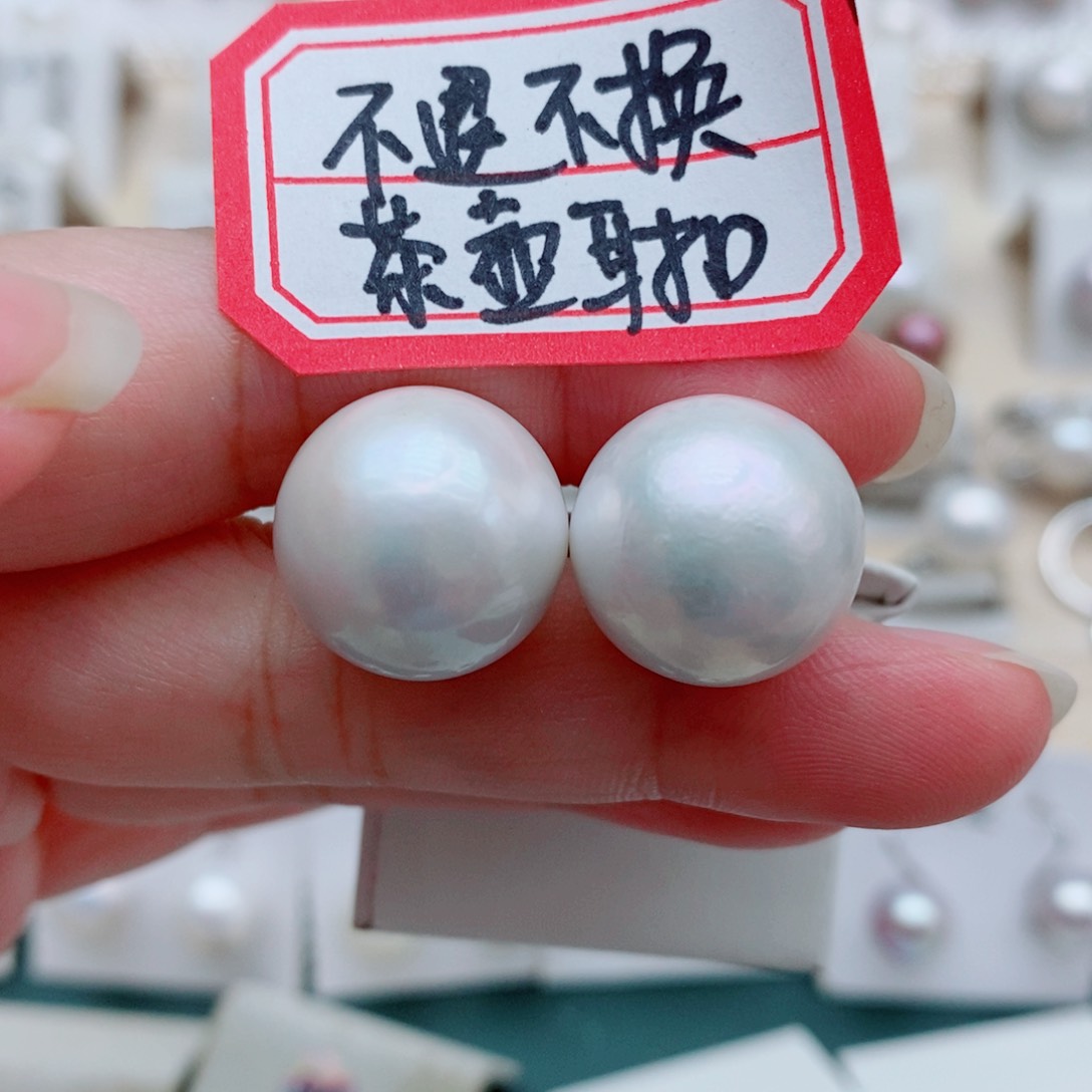 红***红银S925镶嵌淡水珍珠耳饰