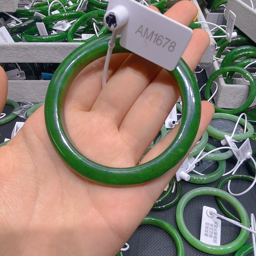 和田玉（碧玉）手镯未镶嵌