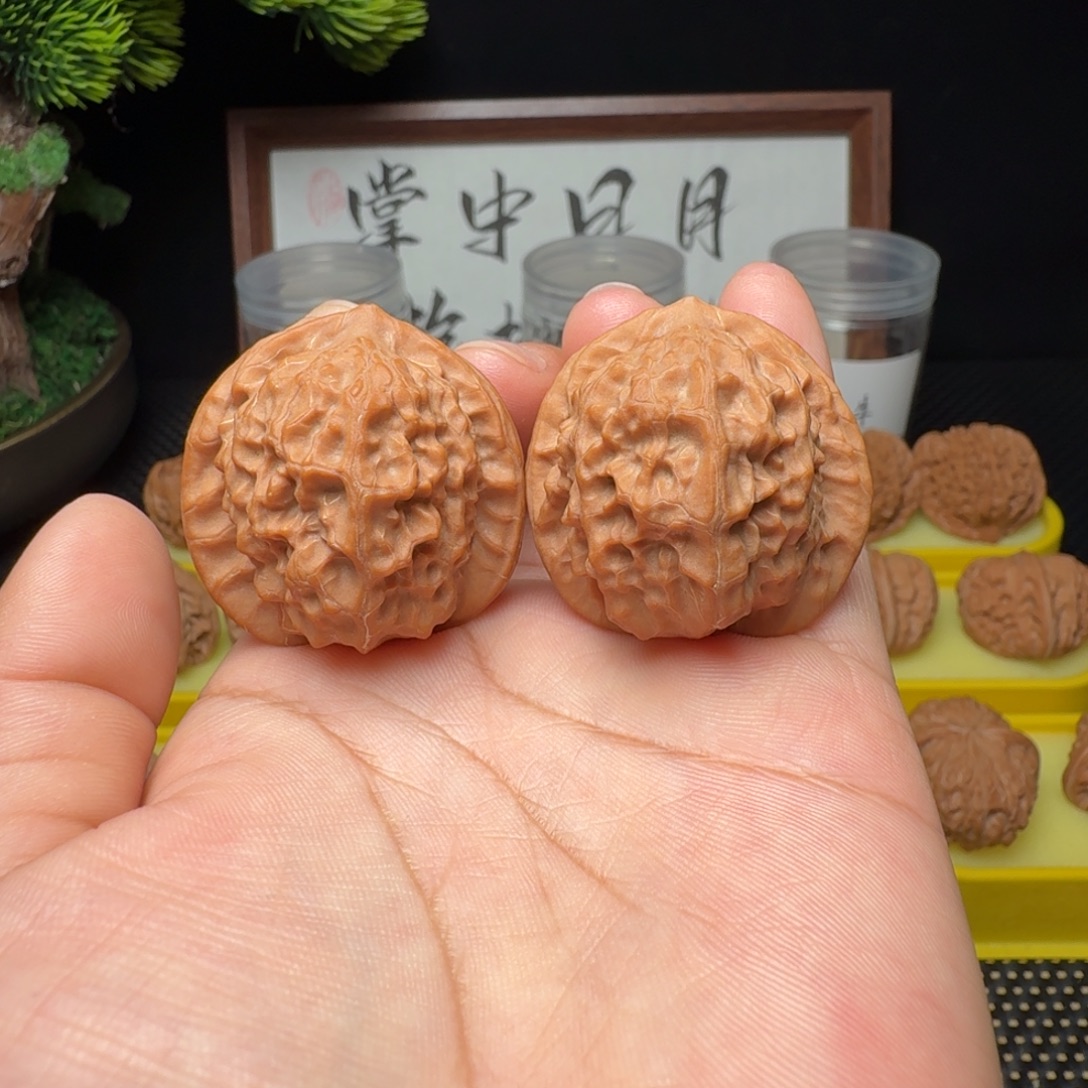 文玩核桃吊坠瓷娃娃三围同尺36