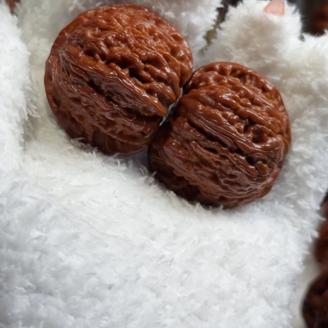 吊坠文玩核桃磨盘底白狮子全品