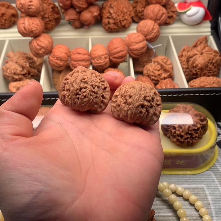 笙****文玩核桃吊坠差尺福利白狮子