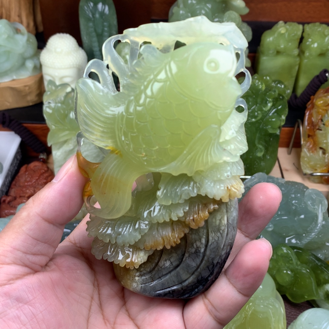 未镶嵌岫玉手把件