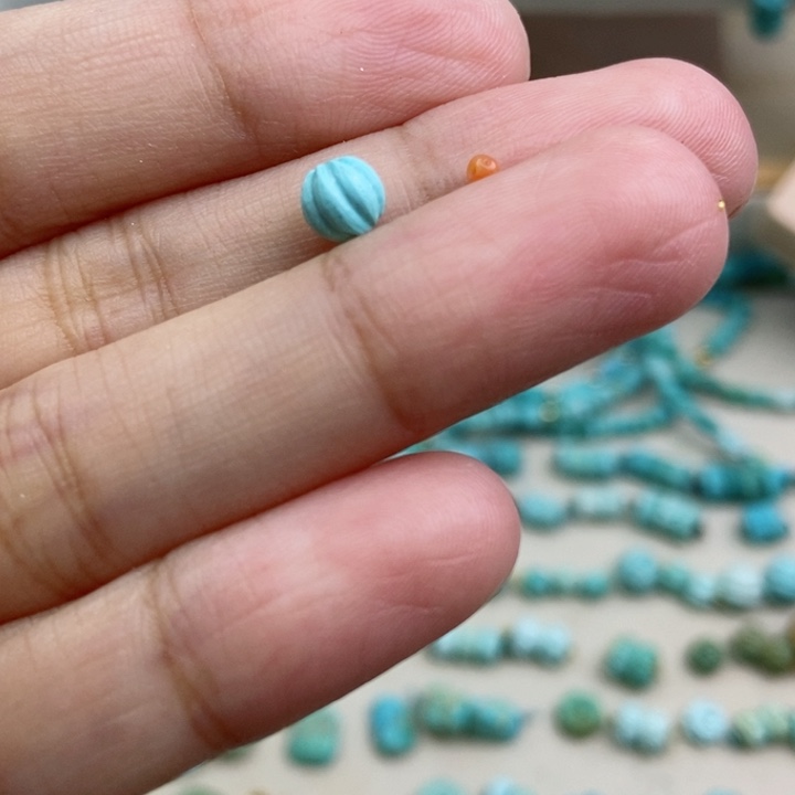 南红玛瑙未镶嵌珠宝奇石