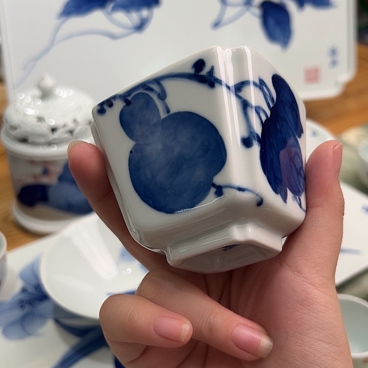 蓝***果景德镇陶瓷艺术品