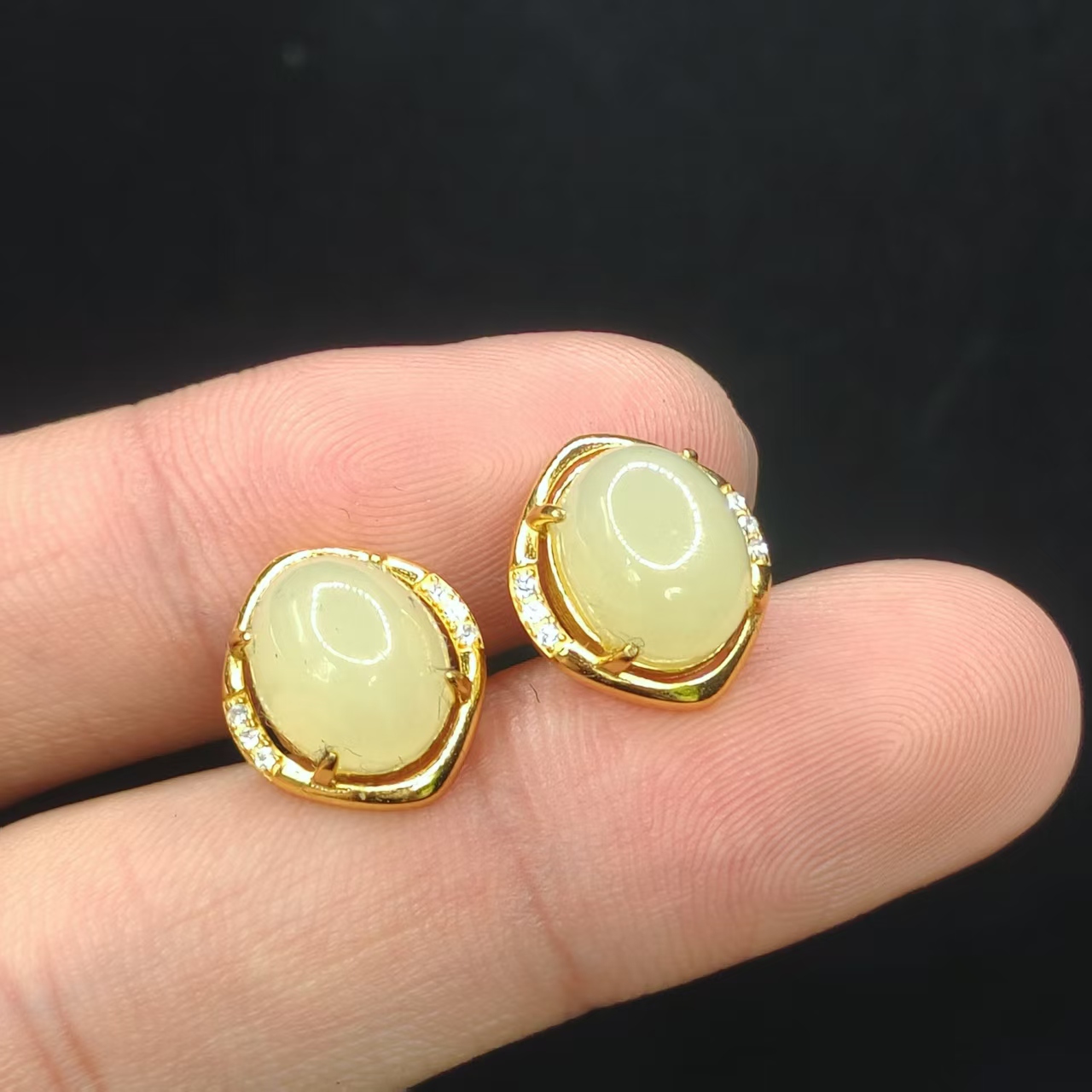 【龙龙严选】和田玉蛋面耳钉J1【多样性发其一】约10-8mm