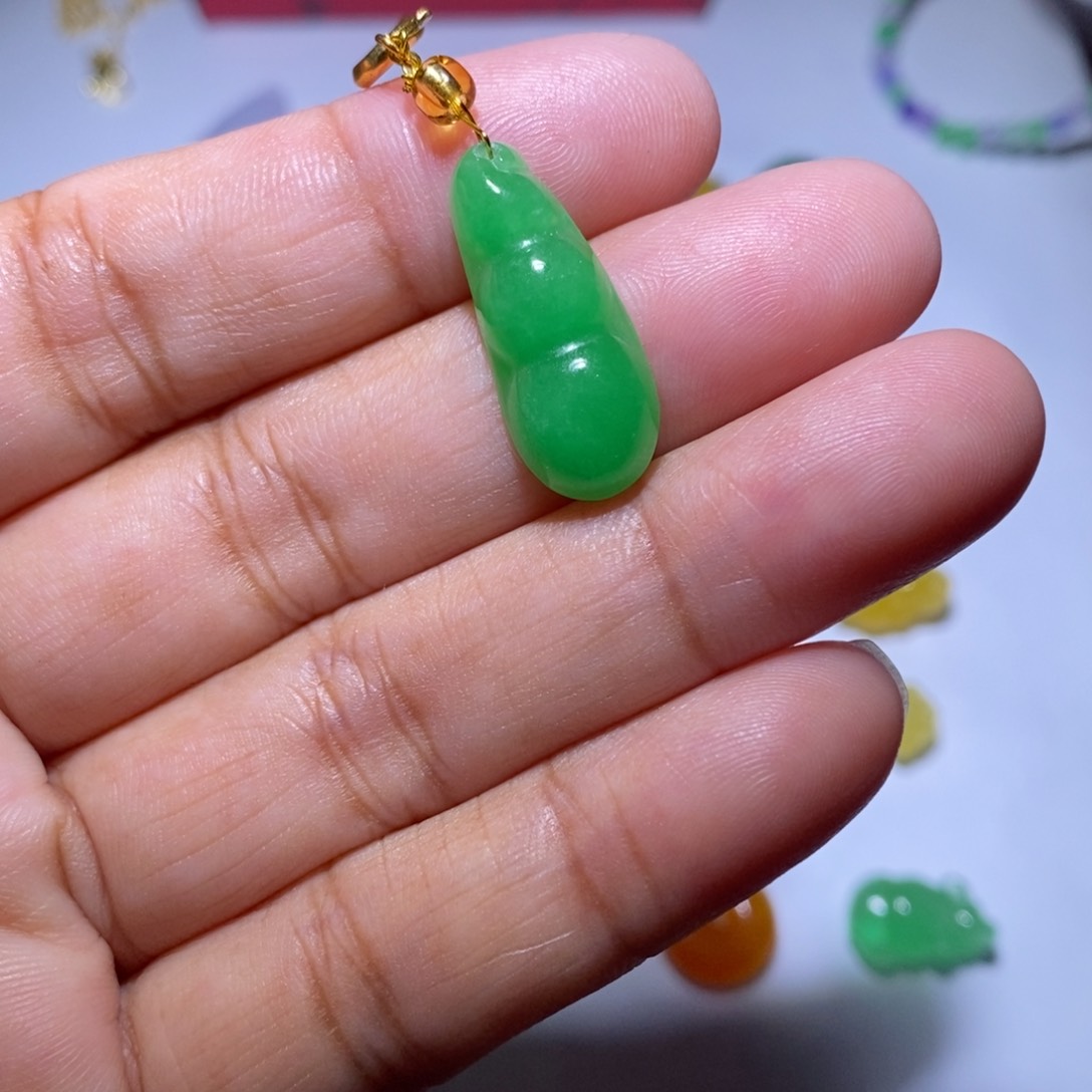 颈饰未镶嵌翡翠3