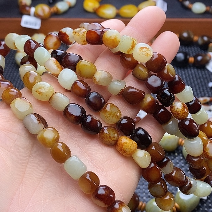 等***人和田玉未镶嵌手链