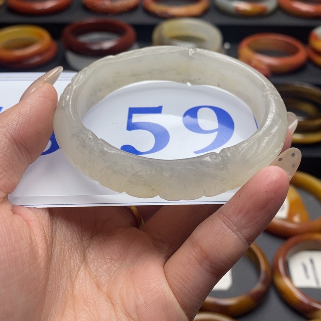 石英质玉（黄龙玉）手镯未镶嵌