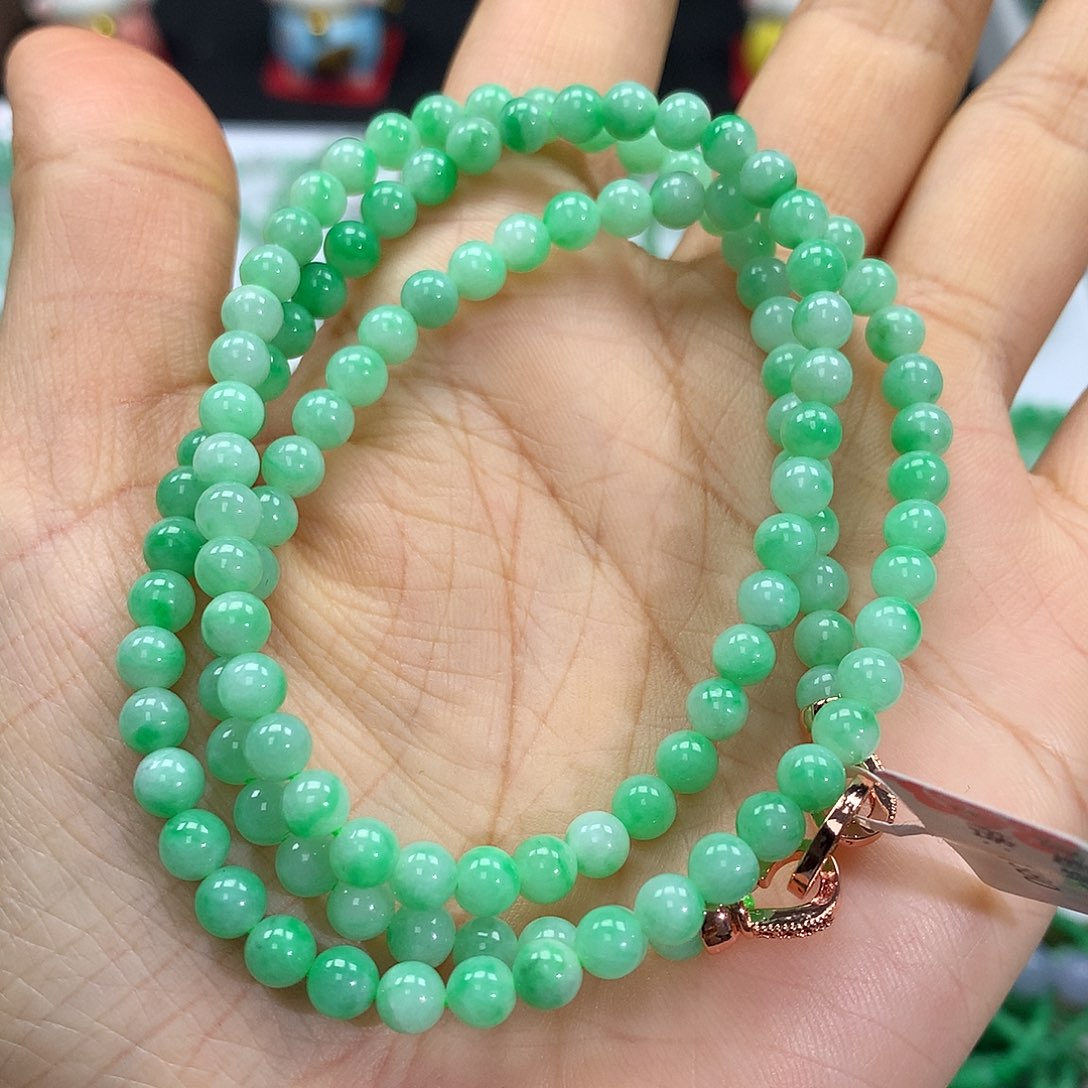 翡翠手链未镶嵌翡翠