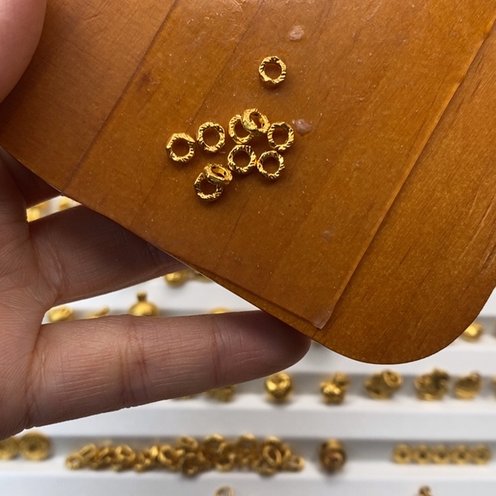 10个卡5咪盘缠，0.49克