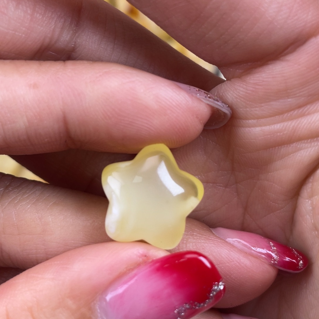 琥珀裸石未镶嵌蜜蜡