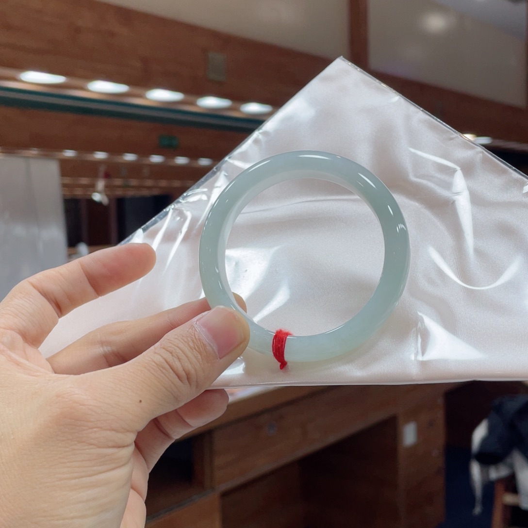 翡翠手镯未镶嵌买断