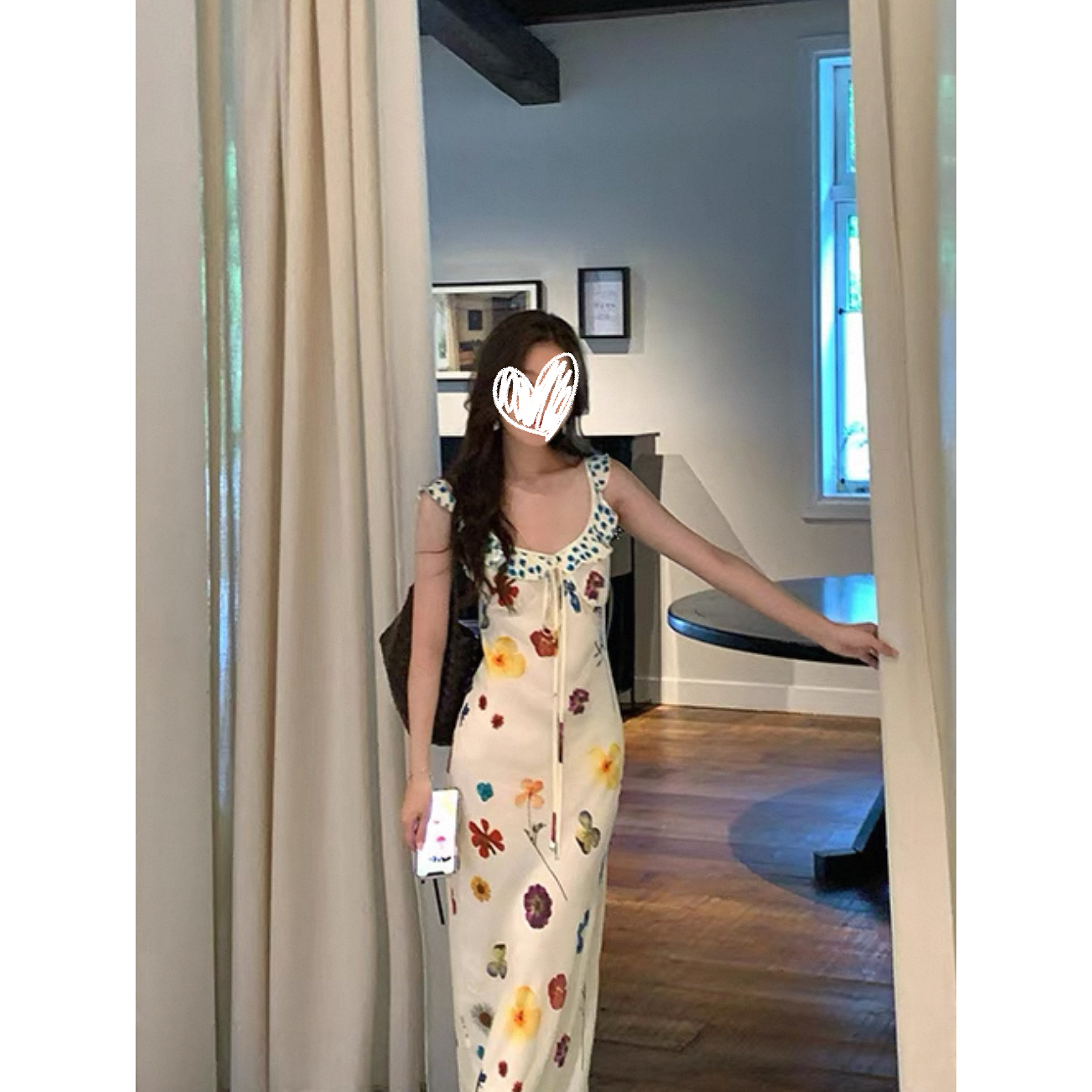 碎花拼接荷叶边V领飞飞袖连衣裙夏季新款法式气质修身百搭zwy020