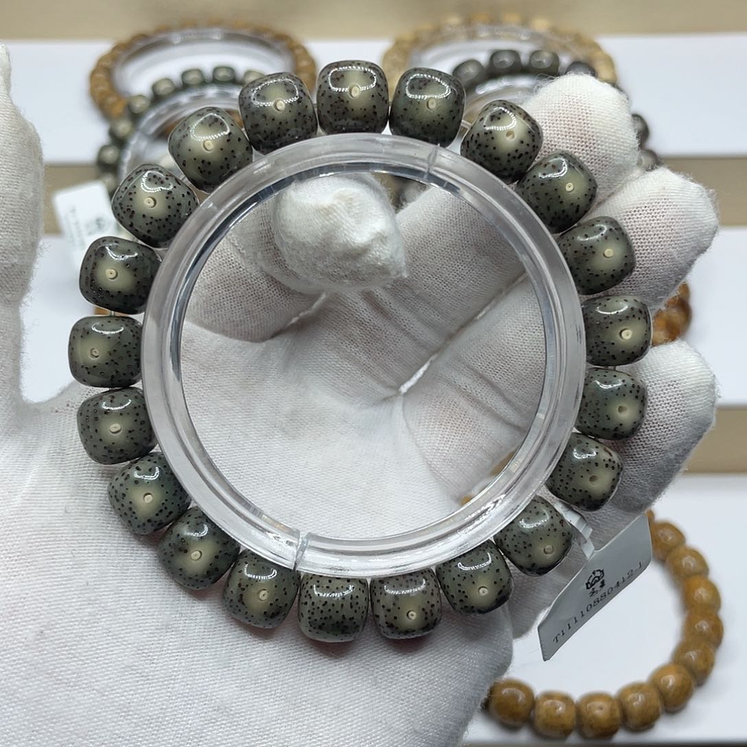 星月菩提手串11/10绿幽灵