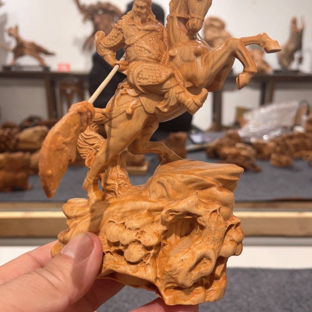 【闪购商品】柏木（崖柏）横刀立马