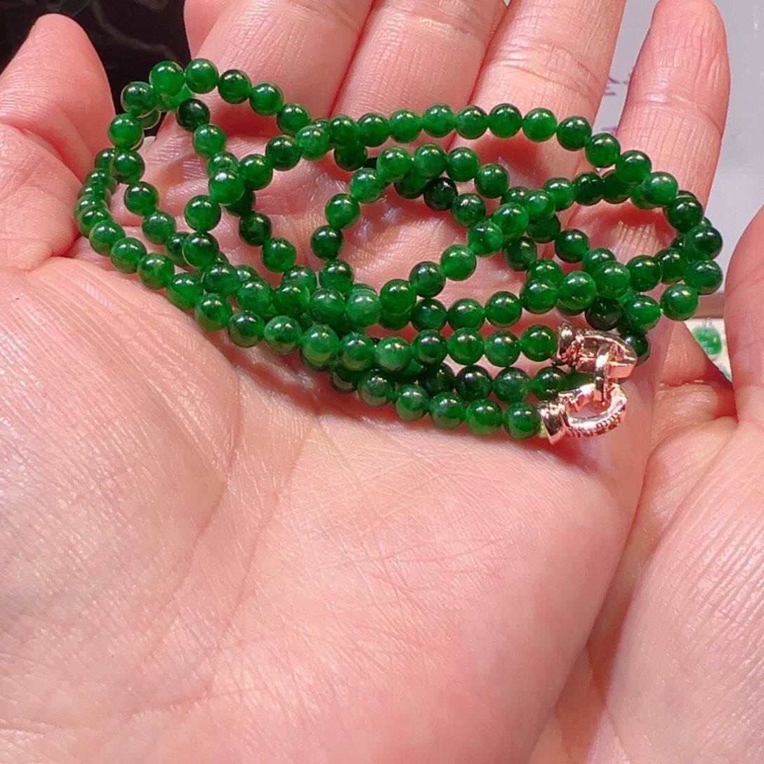 翡翠颈饰未镶嵌翡翠