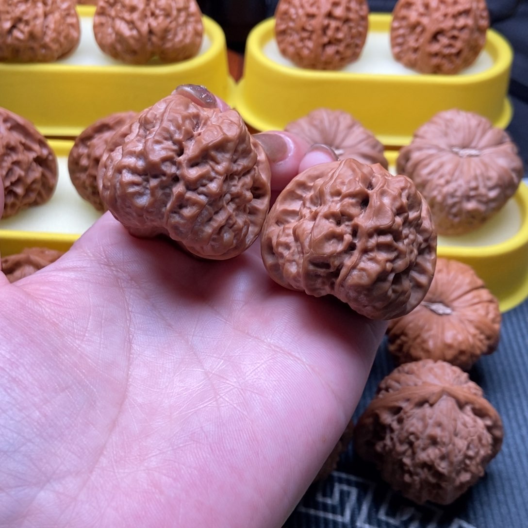 文玩核桃把件山**石怀柔蛙