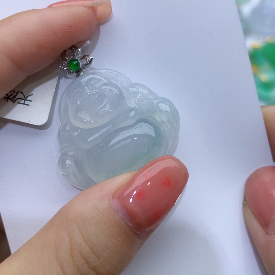 翡翠颈饰18K金镶嵌佛公