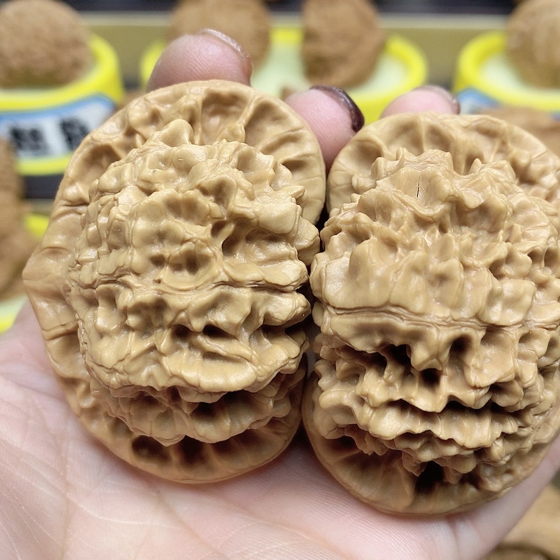 文玩核桃吊坠官帽53