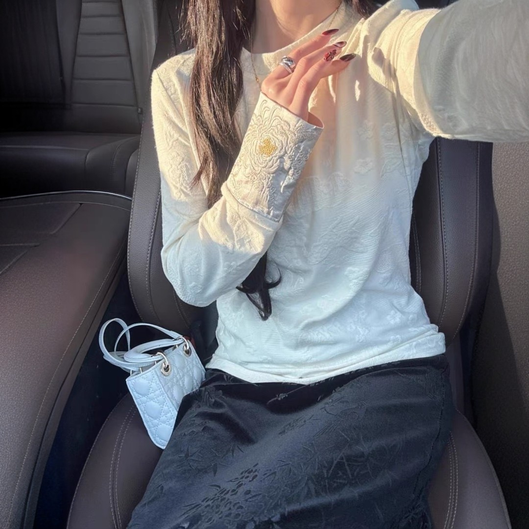 秋季新中式刺绣提花中国风长袖T恤网红百搭薄款打底衫女上衣潮流