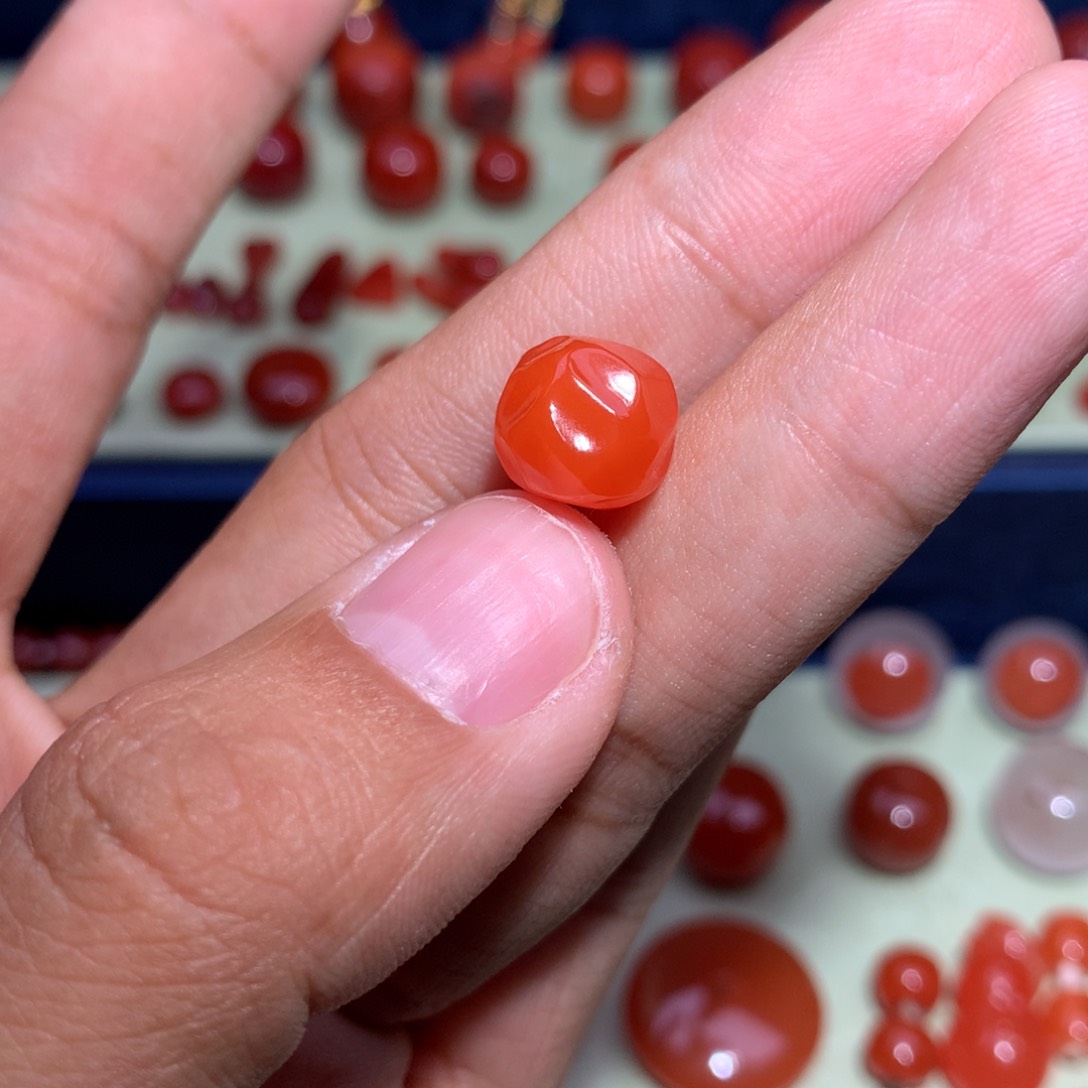 南红玛瑙无相10×9未镶嵌微沙带