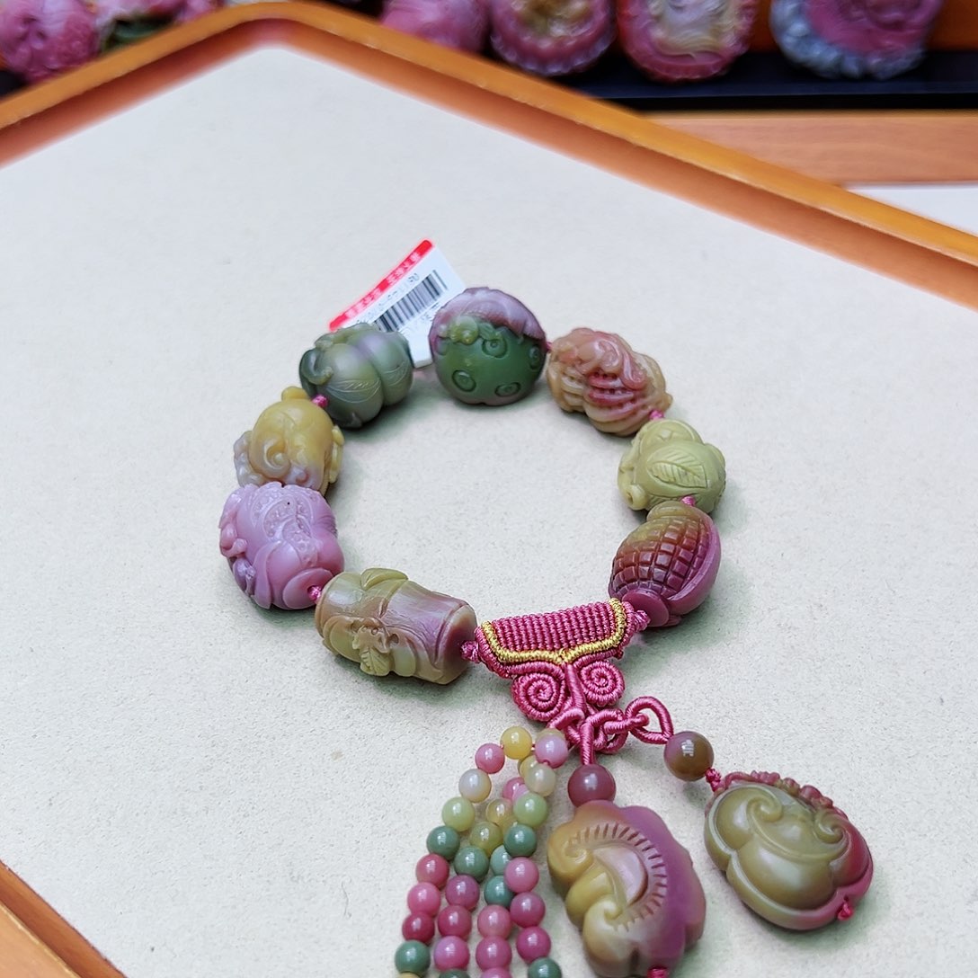 石英质玉盐源玛瑙定制未镶嵌小*点