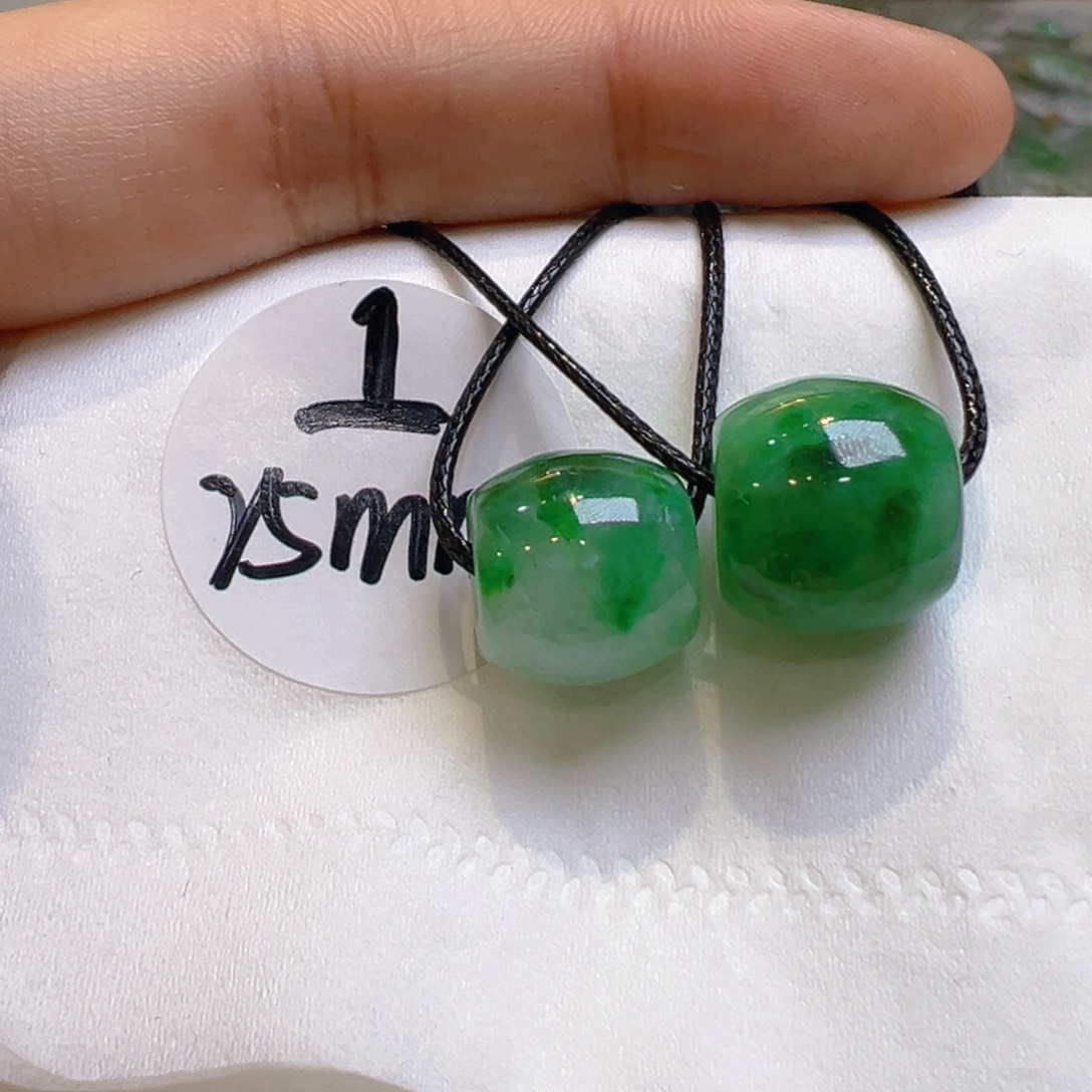 翡翠未镶嵌吊坠(不含链)多样性发一件