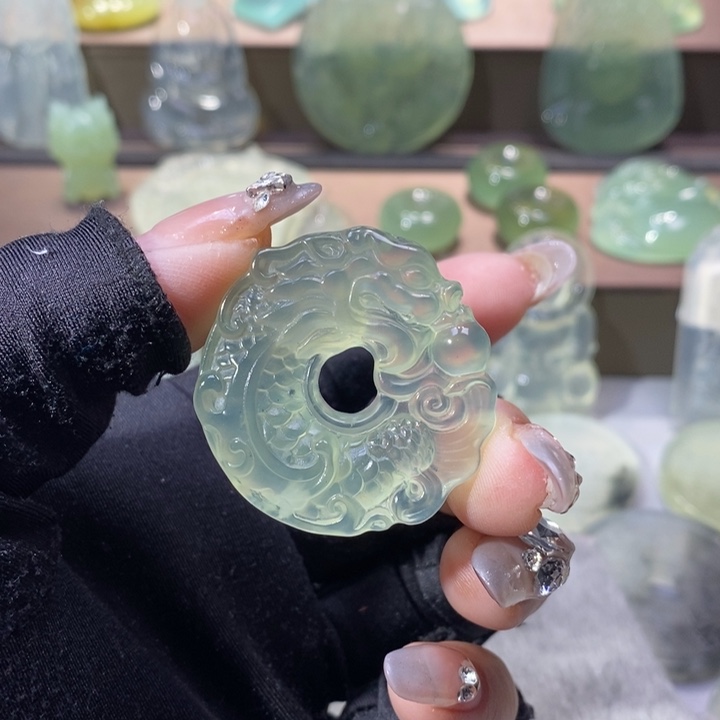 岫玉吊坠未镶嵌吊坠