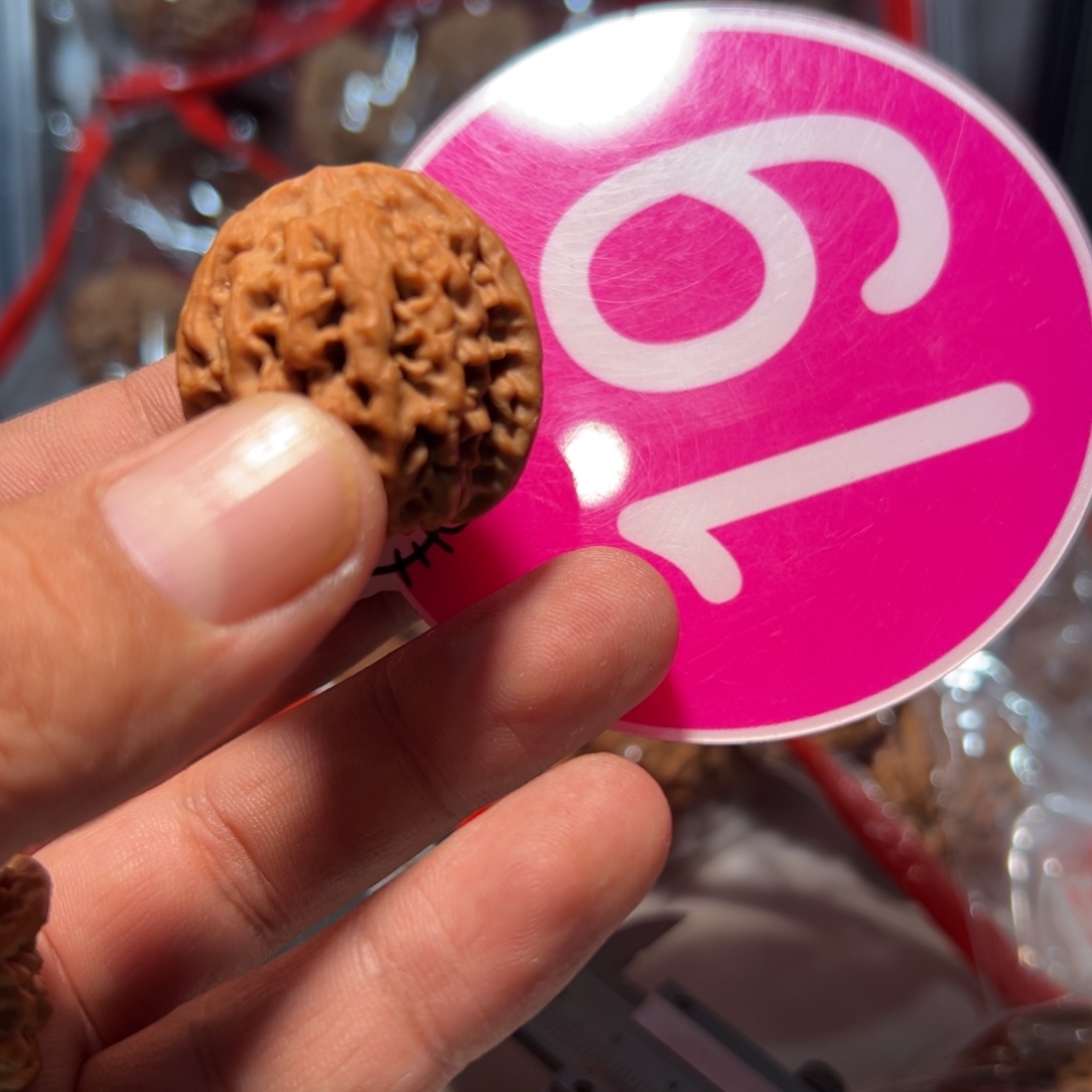 ****铛文玩核桃，粉色19号