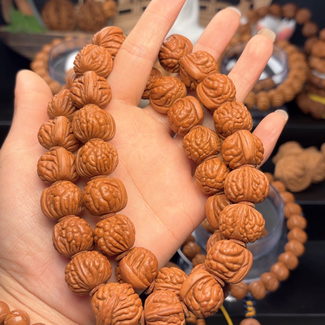 桃核吊坠东**鹰野生荔枝纹1.8手持