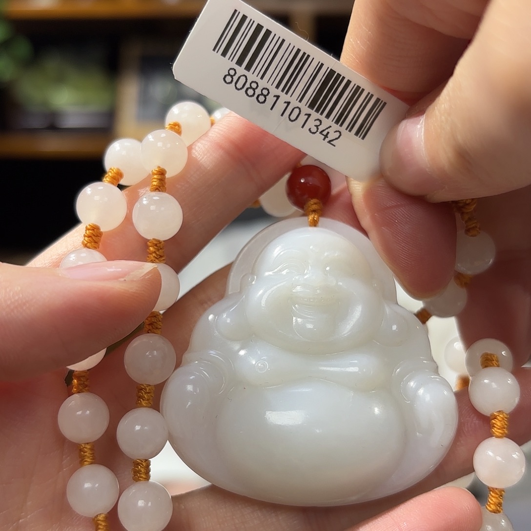 和田玉吊坠佛公未镶嵌