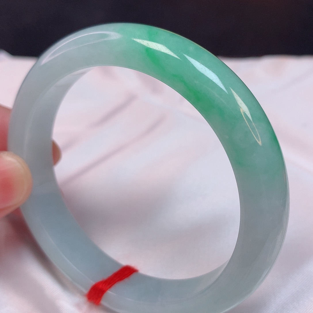 翡翠手镯未镶嵌54 翡翠手镯