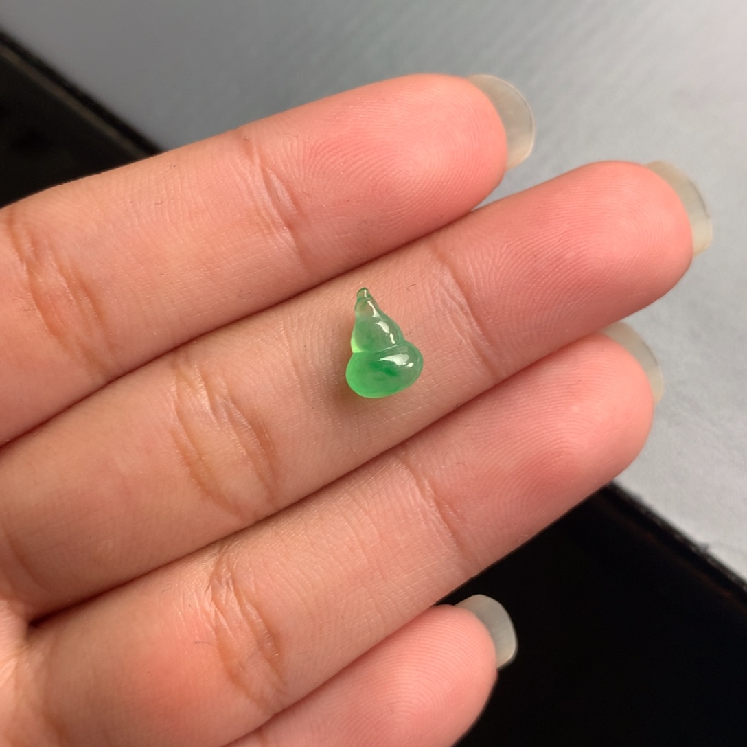 翡翠颈饰未镶嵌9.1-6.3-3.7