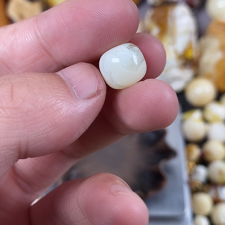 琥珀未镶嵌珠宝奇石我