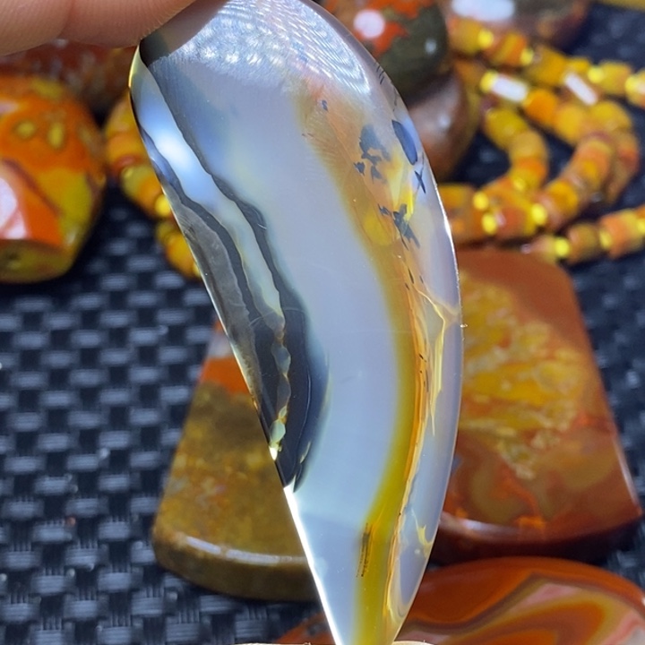 玛瑙/玉髓颈饰未镶嵌