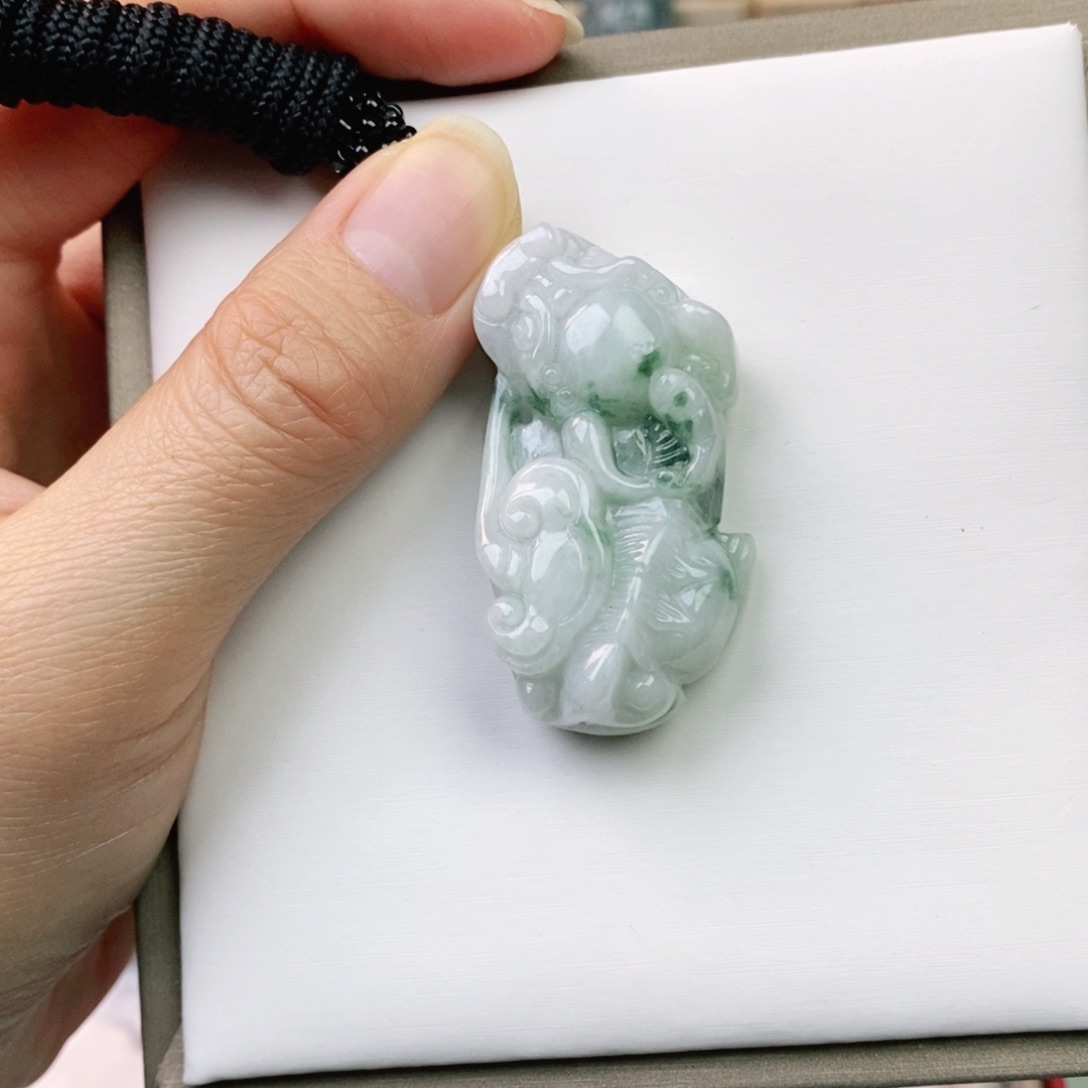 翡翠颈饰未镶嵌貔貅（清库存）