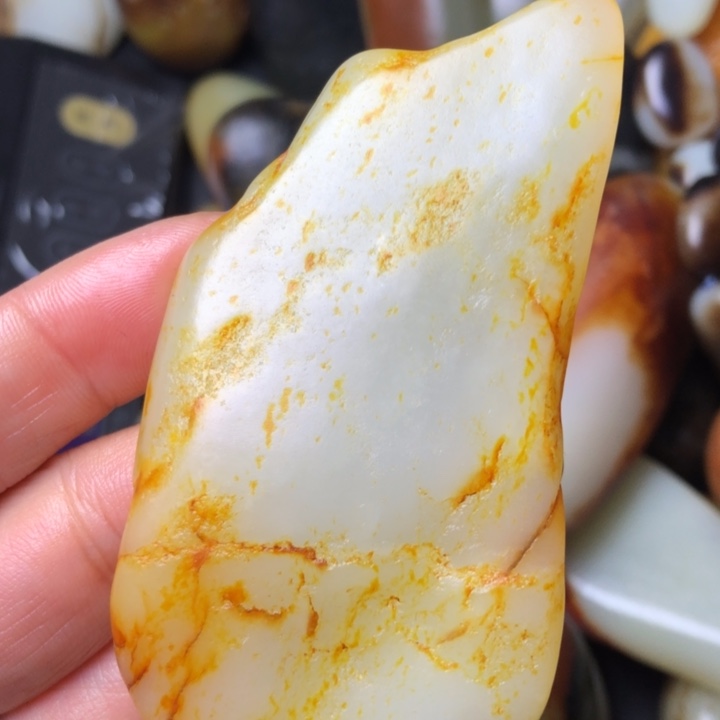 和田玉未镶嵌珠宝奇石