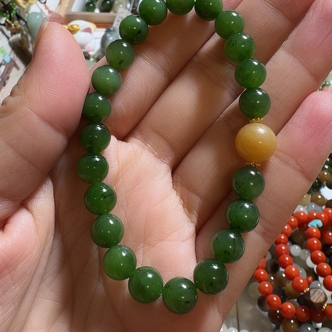 和田玉（碧玉）未镶嵌手链